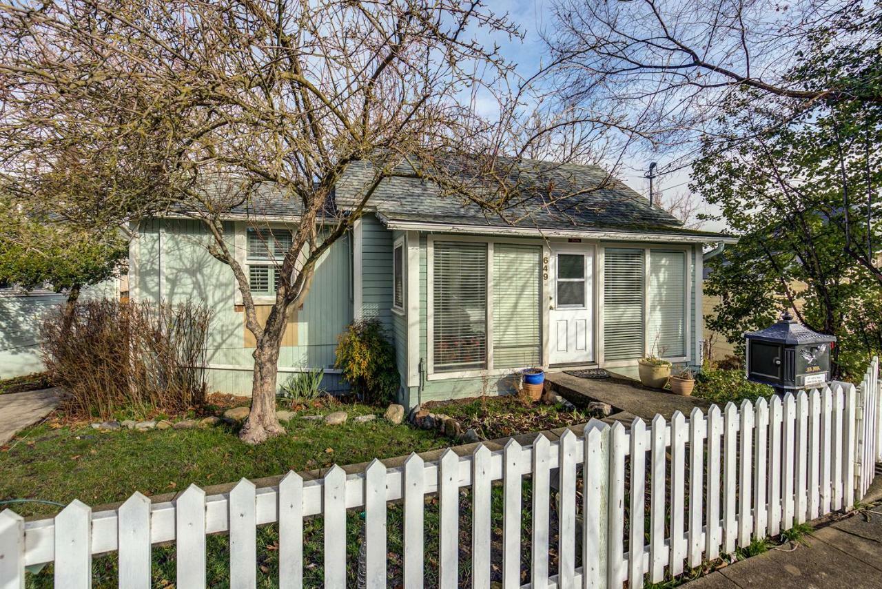 Carlisle Garden Suites Ashland Exterior photo